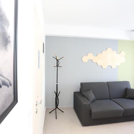 Downtown Seaside Suites Thessaloníki Ngoại thất bức ảnh