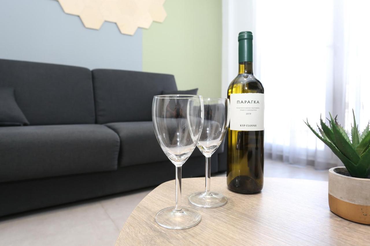 Downtown Seaside Suites Thessaloníki Ngoại thất bức ảnh